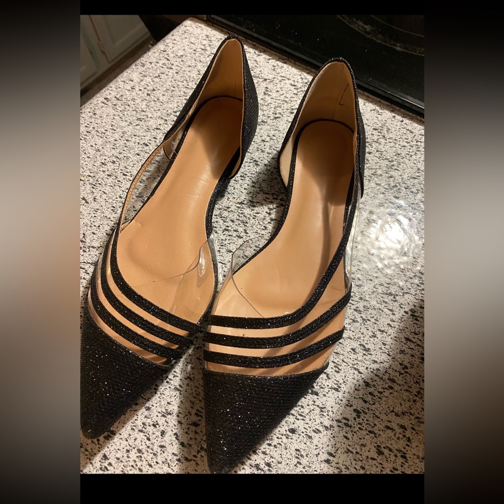 Never worn size 7 flats